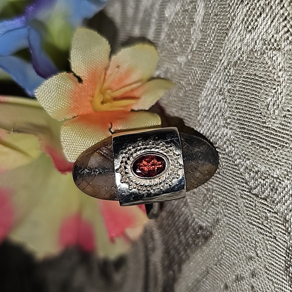 New Sterling Silver Chiastolite and garnet ring Size 9 - Picture 2 of 15